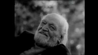 Giuseppe Ungaretti  Sono una creatura [upl. by Ahsaeym]