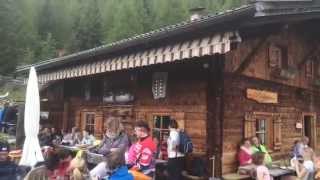 Sonntags auf der Schönberg Alm in der Alpinwellt Weißenbach im Ahrntal [upl. by Artimid133]