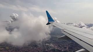 Boeing B737MAX Landing [upl. by Rebmit]