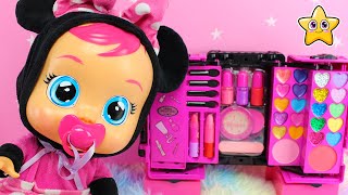 CRY BABIES Minnie 🎀 PAÑALERA y MALETA de MAQUILLAJE para Fiesta PIJAMADA con Brillos Labiales [upl. by Wendy109]