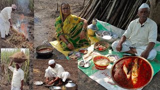 वाय्ड्या जातीच्या बारीक माशाचं झणझणीत कालवण  बाजरीची चुलीवरची भाकरी लय भारी जेवण  Tatyacha Mala [upl. by Elisha212]