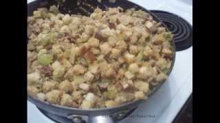 Easy Stuffing Recipe with Croutons [upl. by Scottie]