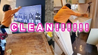 SCRUB THE HOUSE SCRUBBERS motivation speedclean cleanwithme cleaninginspo [upl. by Marchese817]