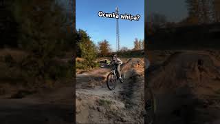 Hejterzy powiedza ze słaby😢 mtb dlapoczatkujacych zawszewkasku downhill mountainbikejumps [upl. by Merfe406]