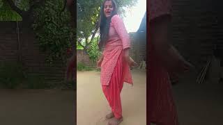 Karta rehta hu me bas teri hi baatenviralshortvideos dance parulsarswat [upl. by Ecela]