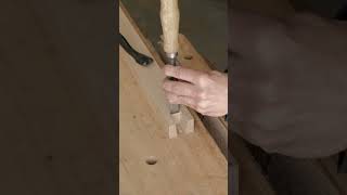 Making a dovetail joint ateliermateus marcenaria woodworking joinery [upl. by Gyasi]