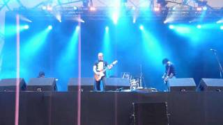 Explosions In The Sky NEW SONG Let Me Back In  Big Chill Festival 682010  first row [upl. by Aneleh]