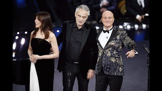 Sanremo gaffe Claudio Bisio con Andrea Bocelli quel gesto involontario in diretta [upl. by Ocirred]