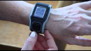 Review TomTom Runner GPS [upl. by Arikehs]