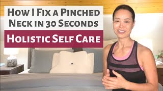 HOW I FIX A PINCHED NERVE IN 30 SECONDS  FIX YOUR POSTURE  FIX TEXT NECK [upl. by Fulcher]