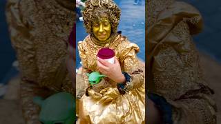 Peppermint tea for Gold Lady youtubeshorts buskingtalent shortsviral buskingstreets shortvideos [upl. by Elery312]