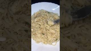 🍝 Spaghetti spaghettirecipe whitecream qucikrecipe youtubeshorts shortvideo pasta food ❤️ [upl. by Odnomor]