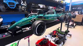 FÓRMULA 1 F1 aston martin a batería full 24v goma cuero 4 motores Importcomers importador Arg [upl. by Coussoule968]