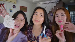 ASMR 1 minute triggers with the girls💓 [upl. by Gilbart]