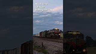 NS Central of Georgia Heritage Unit leads train 101 at sunrise 4k railroad train trainspotting [upl. by Nmutua]