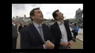 Eamonn Holmes visits David Blaine in his box Above the Below [upl. by Anauqes564]