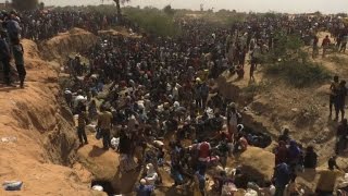 Au Niger ruée vers lor près de Niamey I AFP Reportage [upl. by Dnilasor]