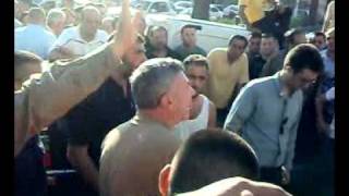 Ehliyi bi m7alliyeh Sleiman Frangieh holding back his supporters [upl. by Gnoc]