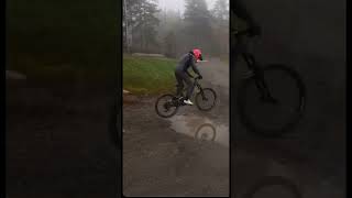 Drammen drammen jump mtb drammenbikepark mtbjump [upl. by Enellek776]