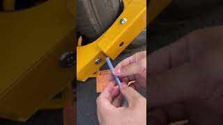 Defeating a Car Boot Lock with Plastic Pen [upl. by Retsub]