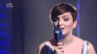 VICTOR VICTORIA  Arisa canta Wake me up degli Wham [upl. by Bob]