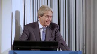 Paolo Gentiloni Silveri I Commissario europeo per l’Economia [upl. by Nevar]