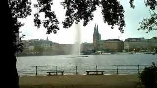 Hamburg  um die Alster in 4 Minuten [upl. by Lananna826]