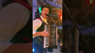 Lausen Oktoberfest 2024  60 Sekunden aus 4 Stunden mit der Oktoberfestband Bergvagabunden [upl. by Liva]