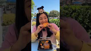 Trying 2024 Disneyland Halloween Foods from Jolly Holiday 🎃 [upl. by Hgielak173]