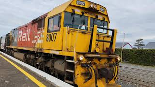 DXR 8007 with the Coastal Pacific leaving Kaikoura [upl. by Kinch728]