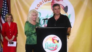 Floridas Winner from the WorldRecord 15 billion POWERBALL Jackpot Comes Forward [upl. by Quiteris]