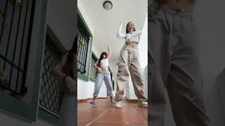 Baile viral tiktok 🔥 pasos prohibidos ⛔️ me agacho subo saco un pie lamin [upl. by Jakob]