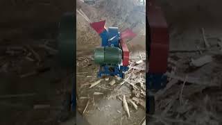 mini wood chipper [upl. by Akimert]