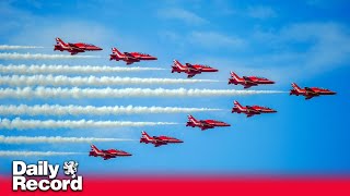 Red Arrows stun huge International Ayr Show crowds with amazing display [upl. by Zebulen]