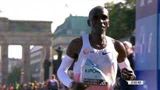 Eliud Kipchoge wins the BMW BERLINMARATHON 2023 [upl. by Holly-Anne]