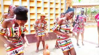 Danse traditionnelle de Centrafrique [upl. by Zara]