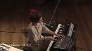 Imogen Heap quotHide and Seekquot Live On Indie 103 [upl. by Lawtun848]