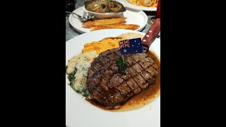 新加坡的平價牛排，跟台灣的夜市牛排，差在配菜！iSTEAKSDiner shorts [upl. by Hildegard]