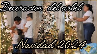 como decorar el arbol de navidad en tonos blanco y dorado Decoramos nuestro arbol de navidad 2024 [upl. by Adnar]