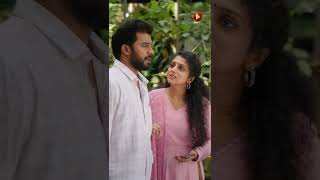 ഇഷ്ടമുള്ളവർ തമ്മിലല്ലേ ഒന്നിക്കേണ്ടത്  Madhura Manohara Moham  Rajisha  New Malayalam Movie [upl. by Tecil]