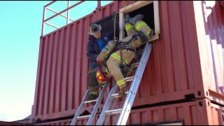 Firefighter Safety and Survival Training SelfRescue Techniques for Window Hangs and Ladder Bails [upl. by Nnyllatsyrc901]