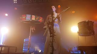 Sofi Tukker  best friend front row Köln Cologne 110918 [upl. by Deana]