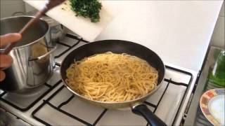 Spaghetti con la bottarga [upl. by Yrotciv]