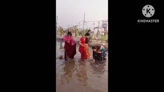 Kapra dhoney ka overacting 🤣 chhath pujachhath song 2024 by rekha yadav entertainment [upl. by Knapp]