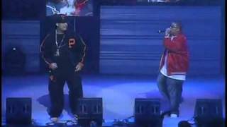 Hector El Father ft Polaco  Envidia en vivo [upl. by Annerahs686]