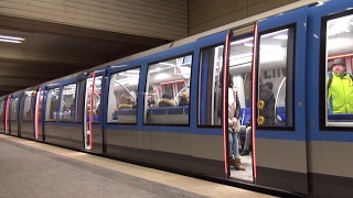 UBahn München  Züge der Linie 3 und 6 am Bahnhof Universität  Mitfahrt [upl. by Lemhar]