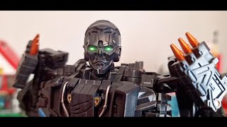 Transformers stop motion Lockdown vs Optimus Prime [upl. by Bigg506]