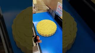 food cake bakery foodie yummy mooncake chinesecake bakeryproducts chinesepastry shorts [upl. by Netsua128]