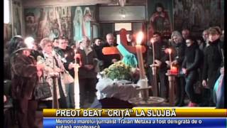 Preot beat quotcritaquot la slujba [upl. by Piks]