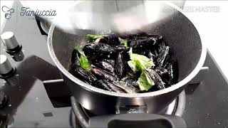 Taniuccia e i suoi pasticci  Cozze ripiene gratinate [upl. by Vanni]